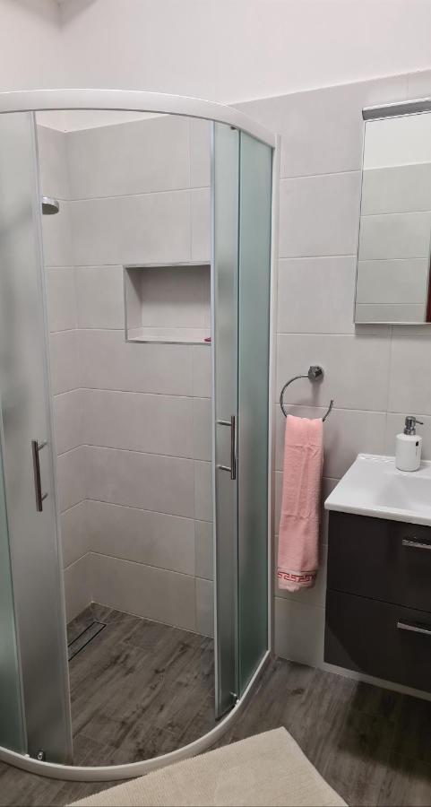 Apartmani Nadija Rovinj Luaran gambar