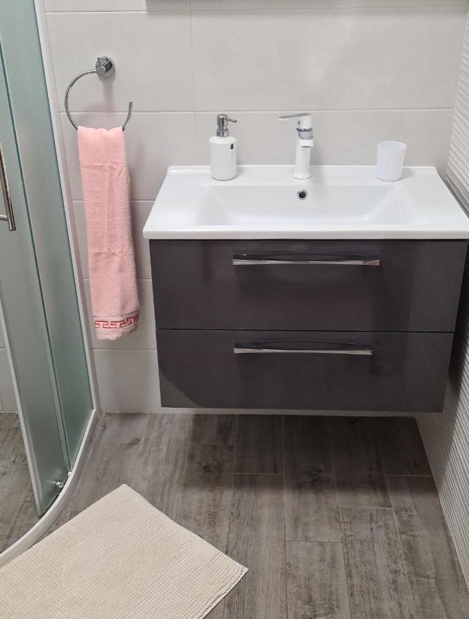 Apartmani Nadija Rovinj Luaran gambar